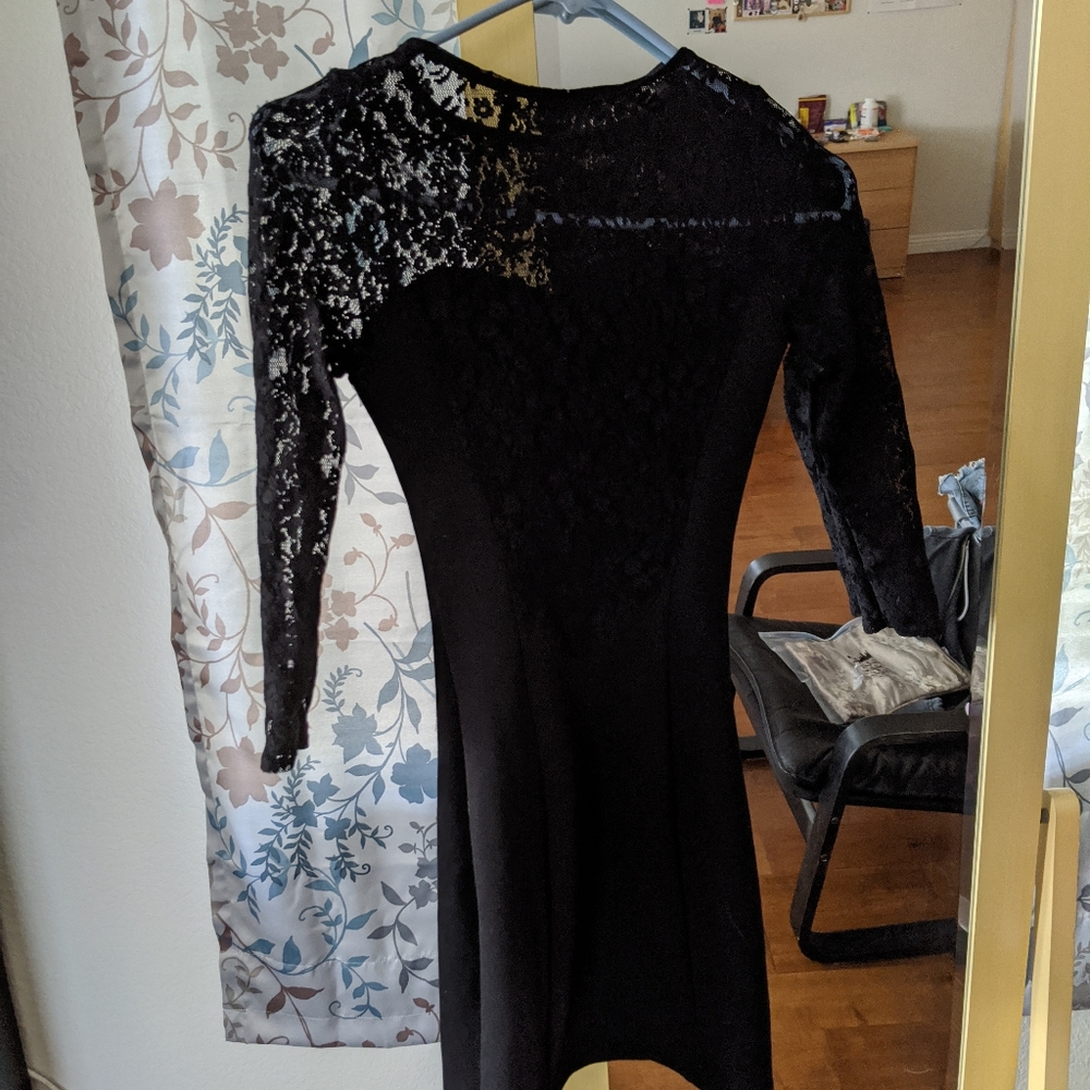 Guess body con dress